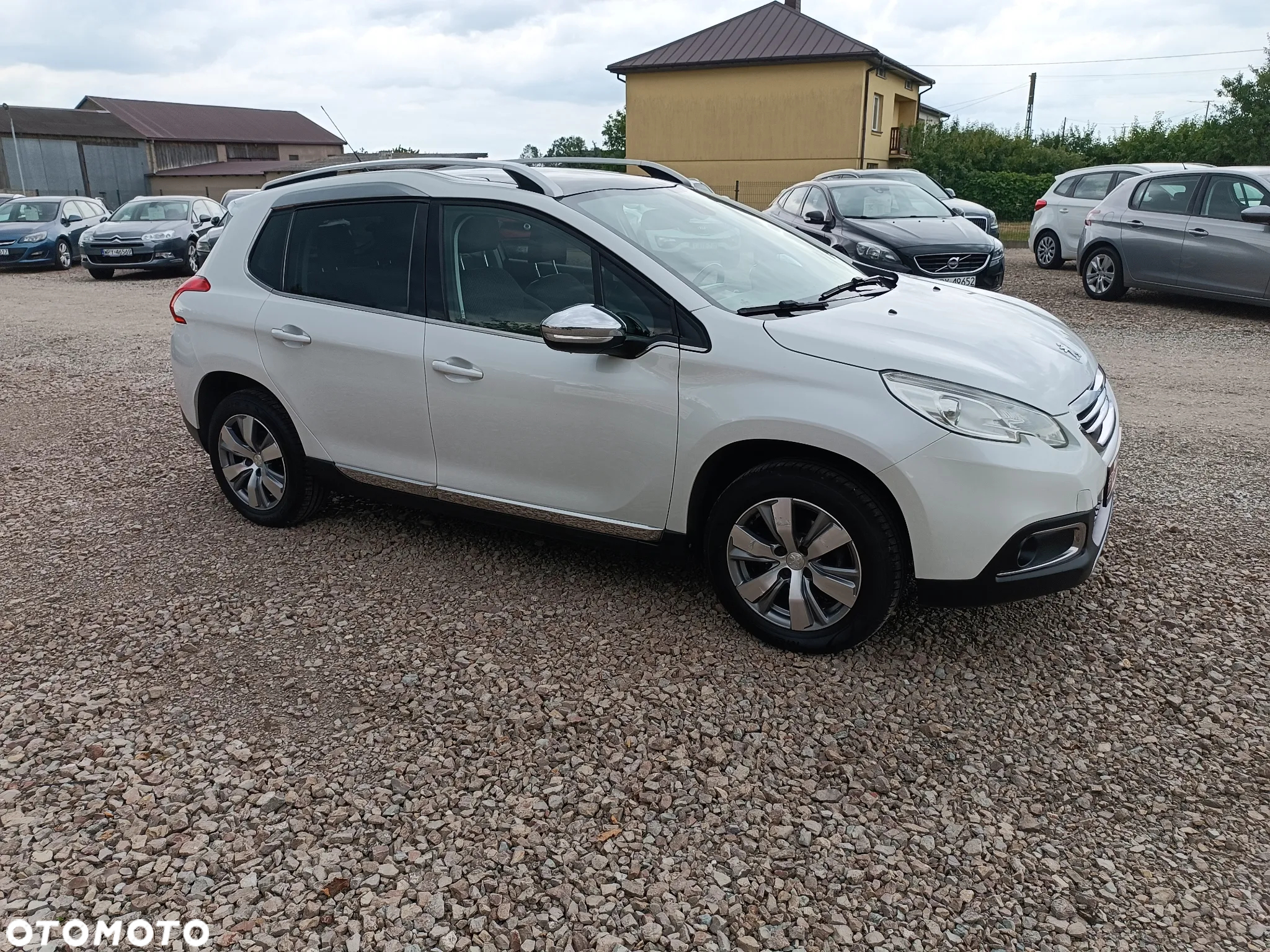 Peugeot 2008 1.2 Pure Tech GPF Active - 8