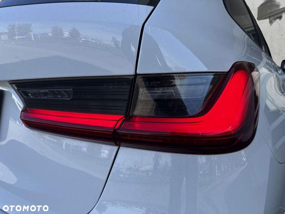 BMW Seria 3 318i Advantage - 22