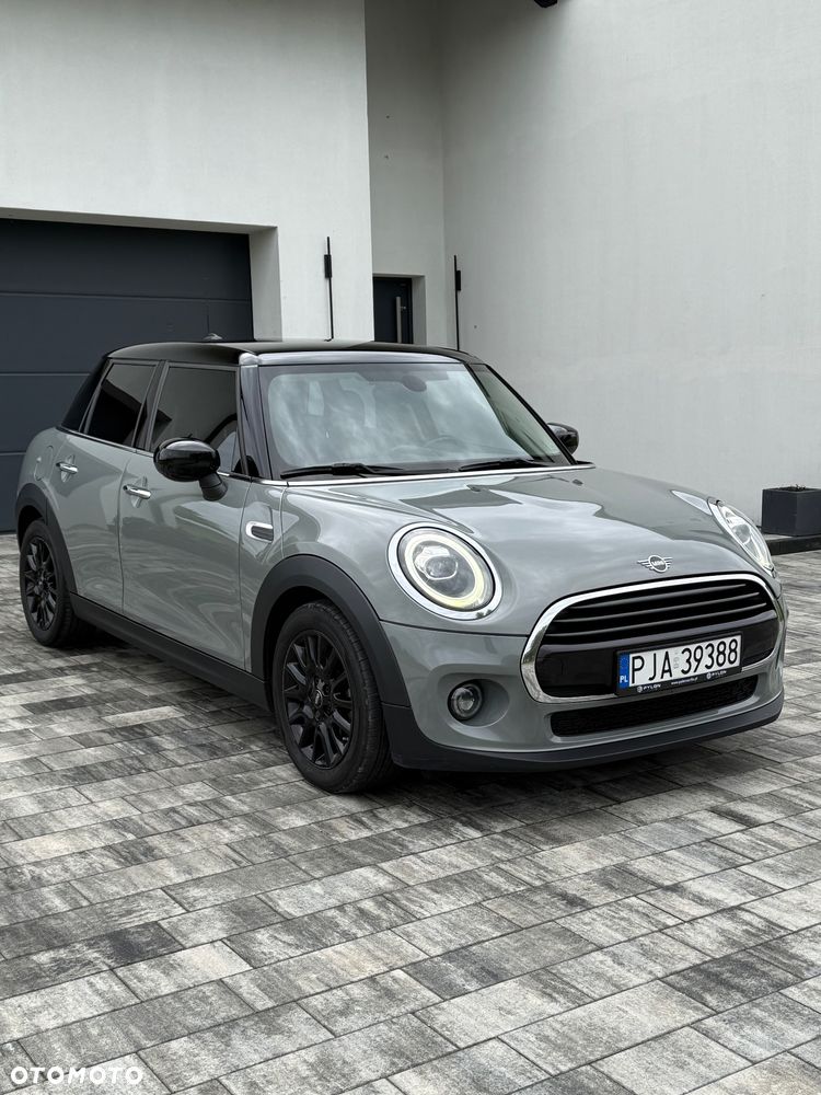 MINI Cooper Standard - 3