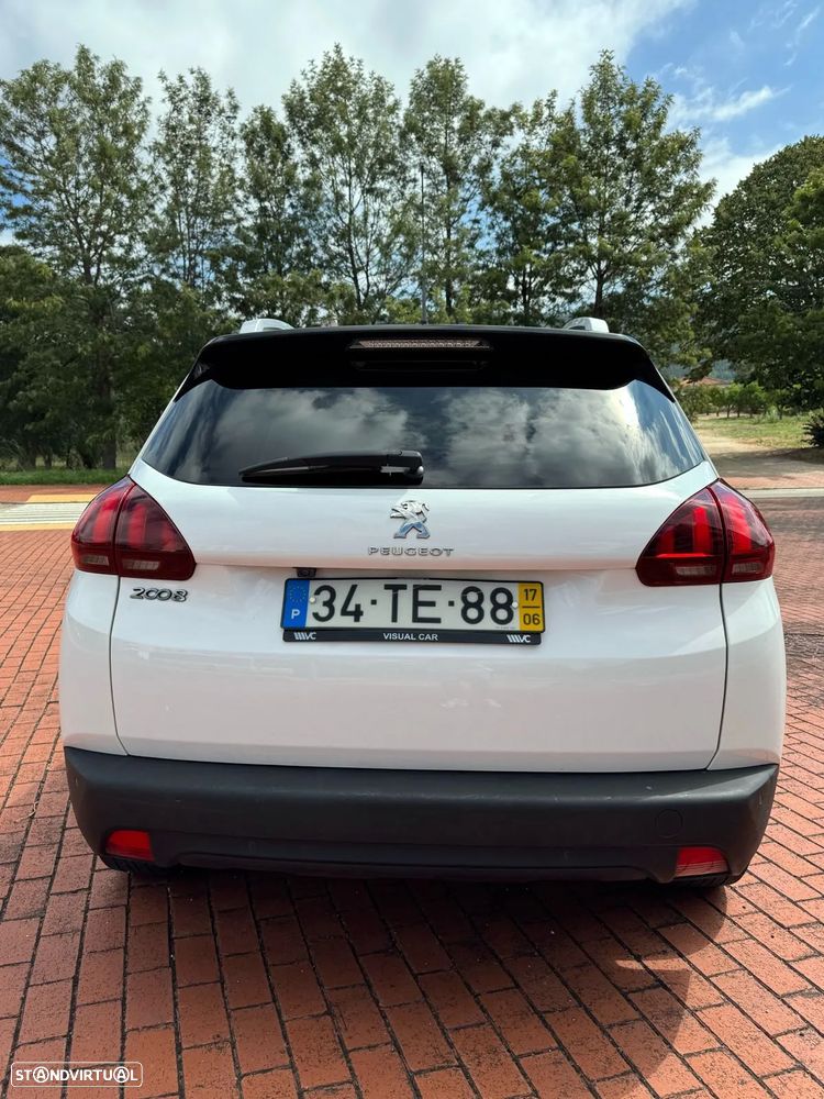 Peugeot 2008 1.6 BlueHDi Style - 11