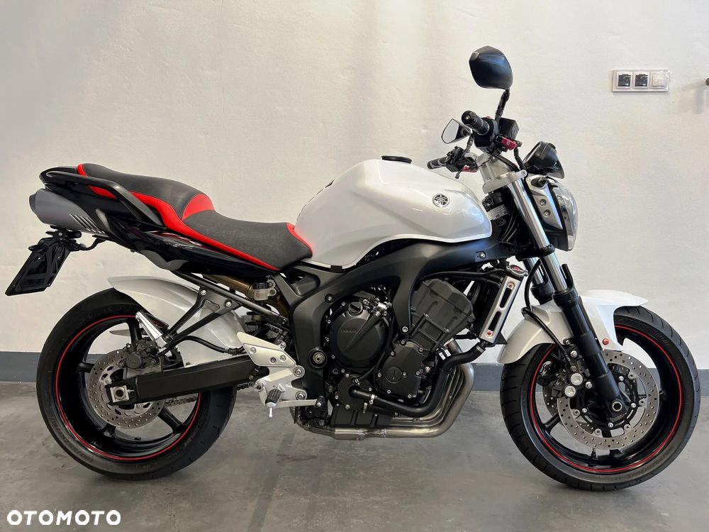 Yamaha FZ6 - 2