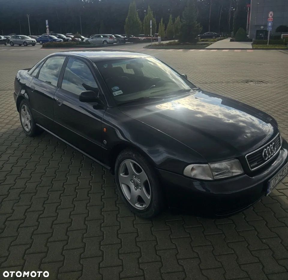 Audi A4 Limousine - 7