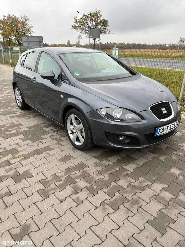 Seat Leon 2010 photo 2