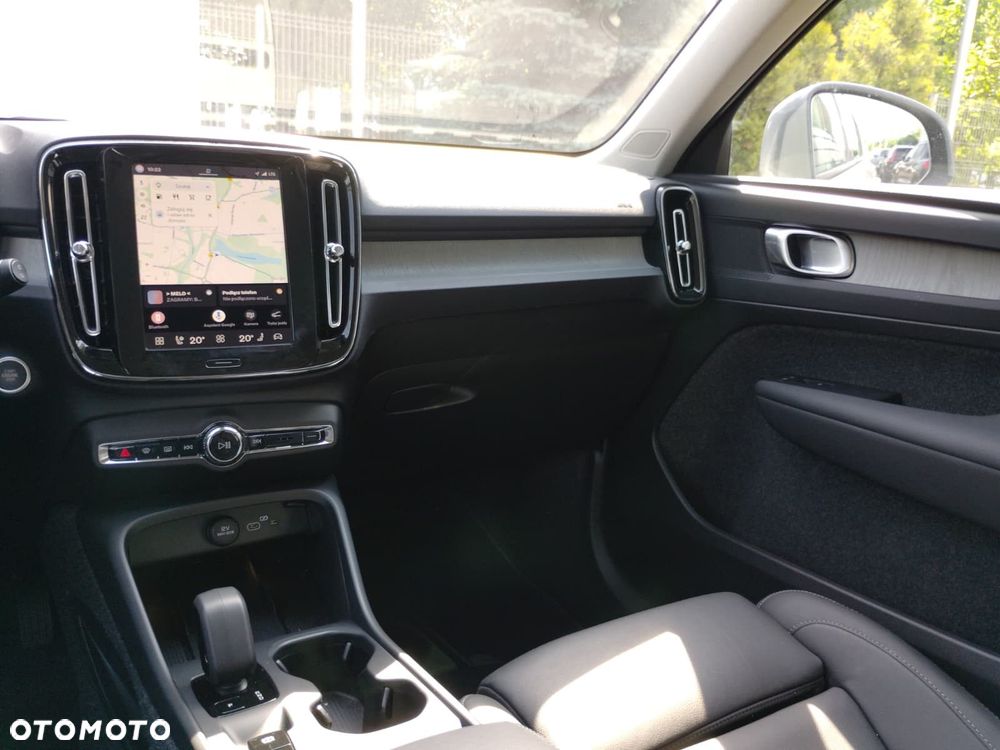 Volvo XC 40 - 23