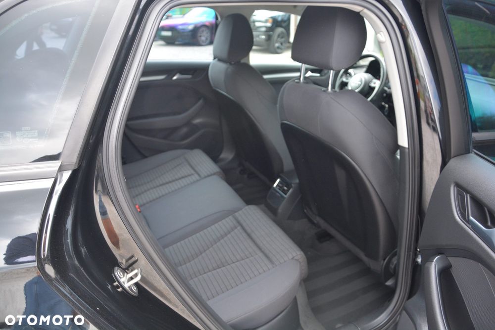 Audi A3 Sportback 2.0 TDI DPF S tronic Attraction - 17