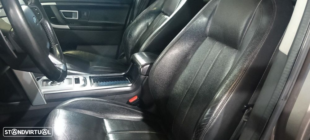 Land Rover Discovery Sport 2.0 D AWD R-Dynamic S - 11