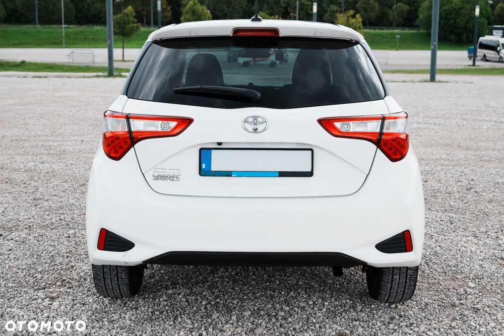 Toyota Yaris 1.5 Premium - 10