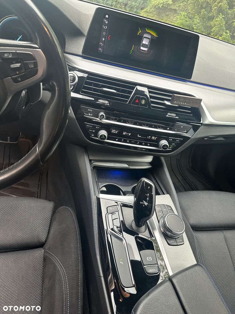 BMW Seria 5 520d Efficient Dynamics M Sport sport - 8