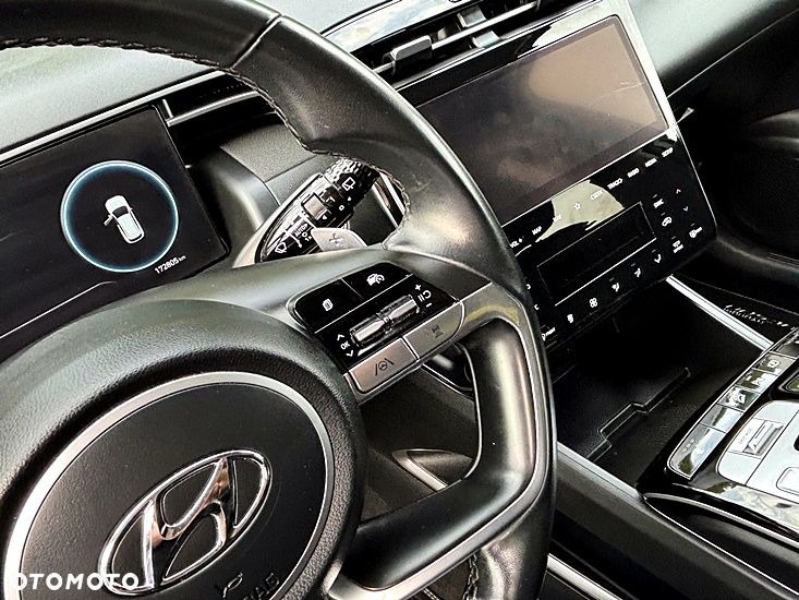 Hyundai Tucson 1.6 T-GDi HEV Executive 2WD - 28