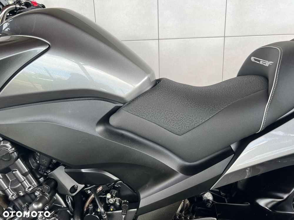 Honda CBF - 24