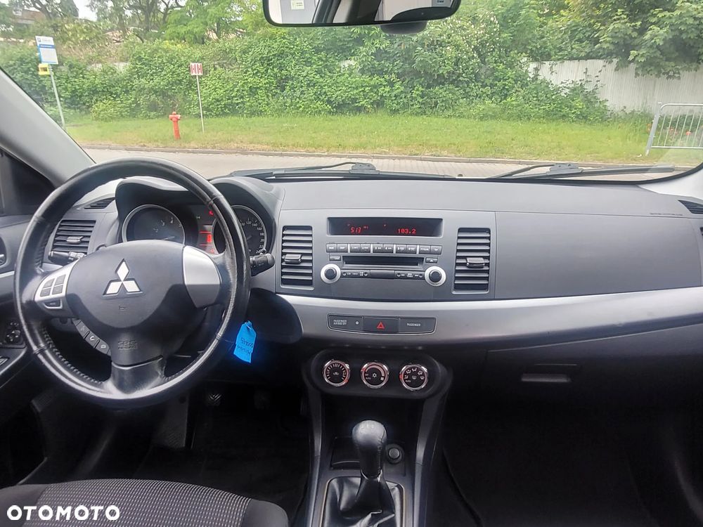 Mitsubishi Lancer Sportback 1.6 ClearTec - 9