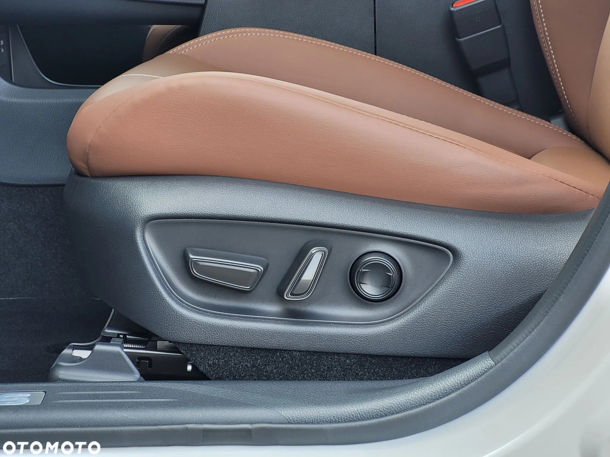 Lexus LBX 1.5 Hybrid Relax AWD - 13