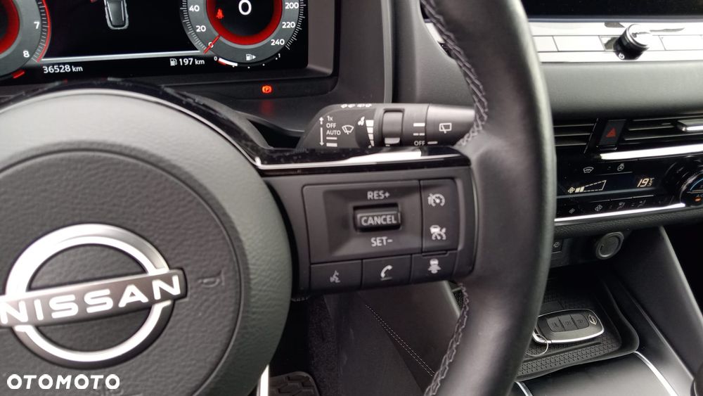 Nissan Qashqai 1.3 DIG-T N-Connecta - 8