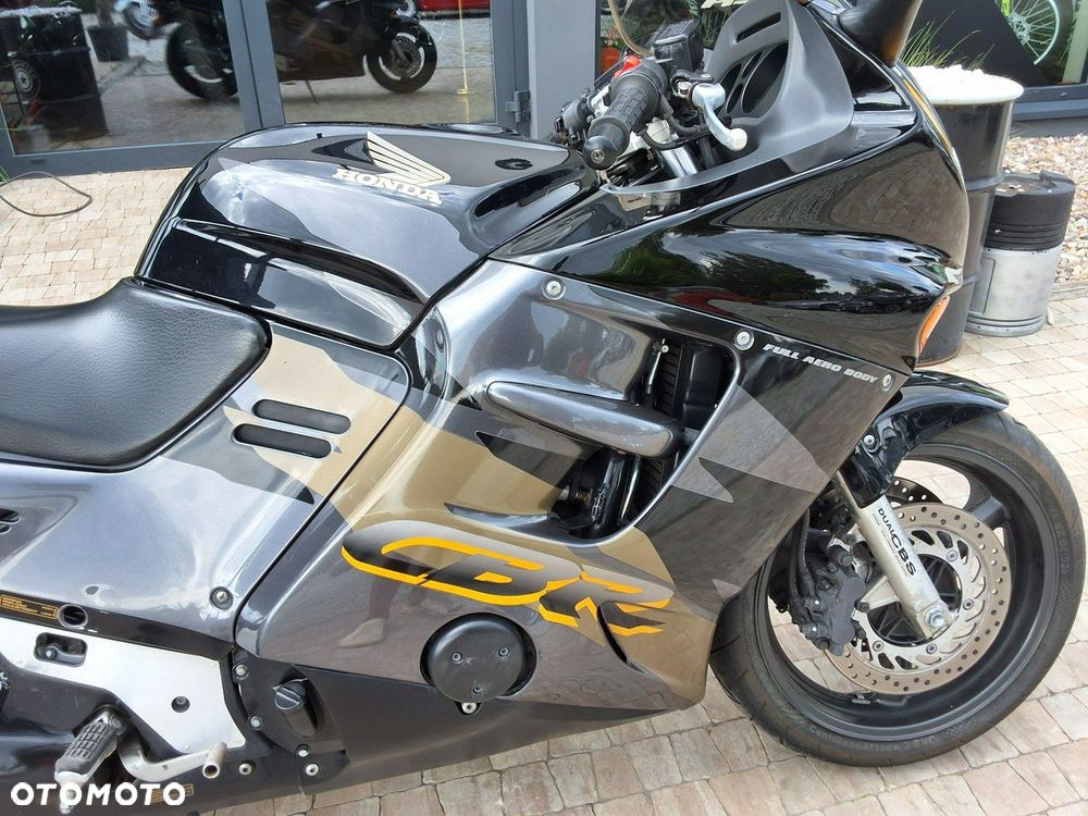 Honda CBR - 4
