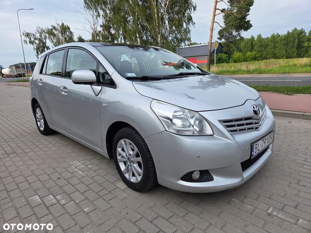 Toyota Verso 1.8 Prestige EU5 - 6