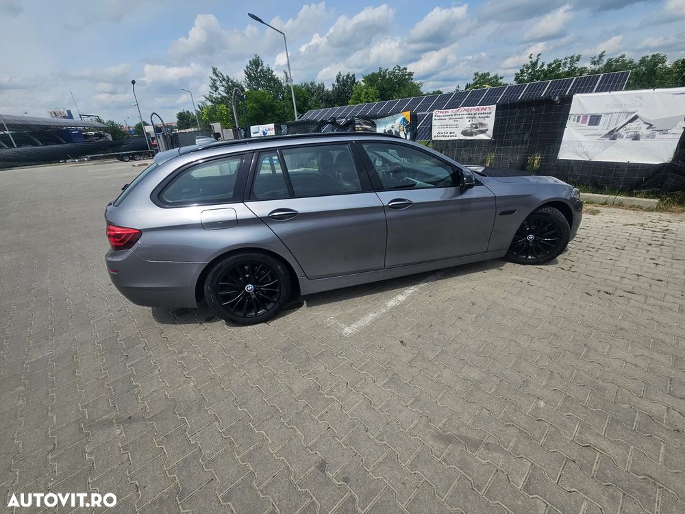 BMW Seria 5 520d AT - 17