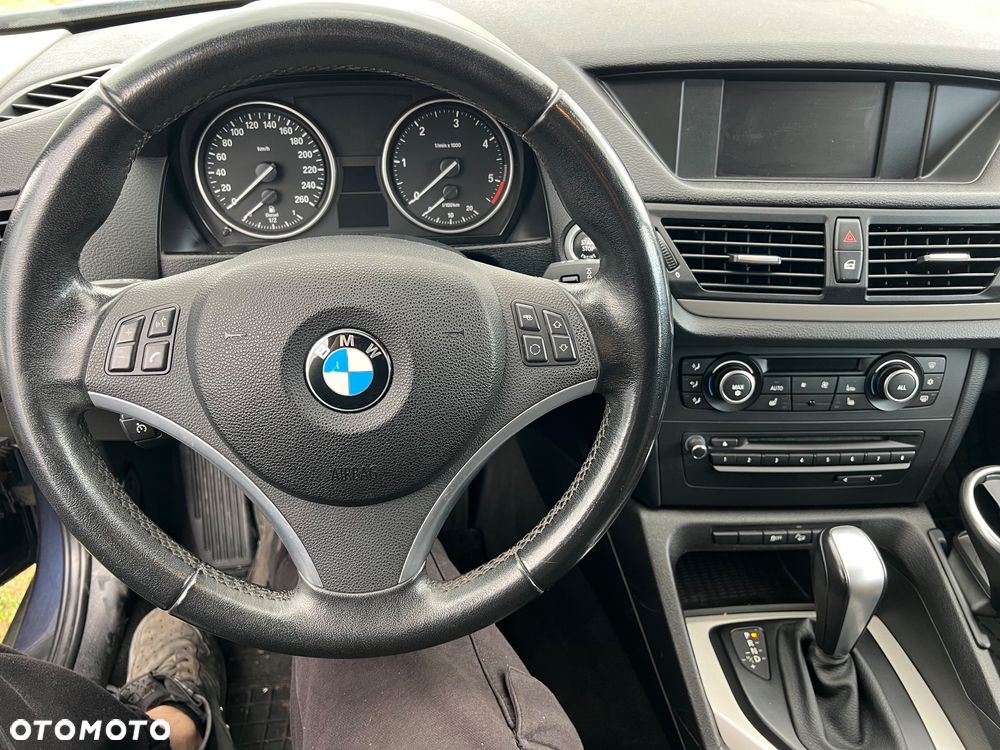 BMW X1 xDrive20d - 13