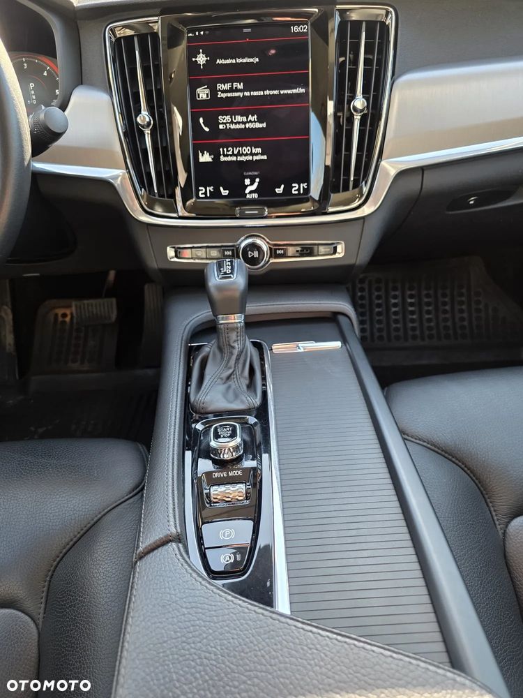 Volvo S90 D4 Momentum Pro - 15