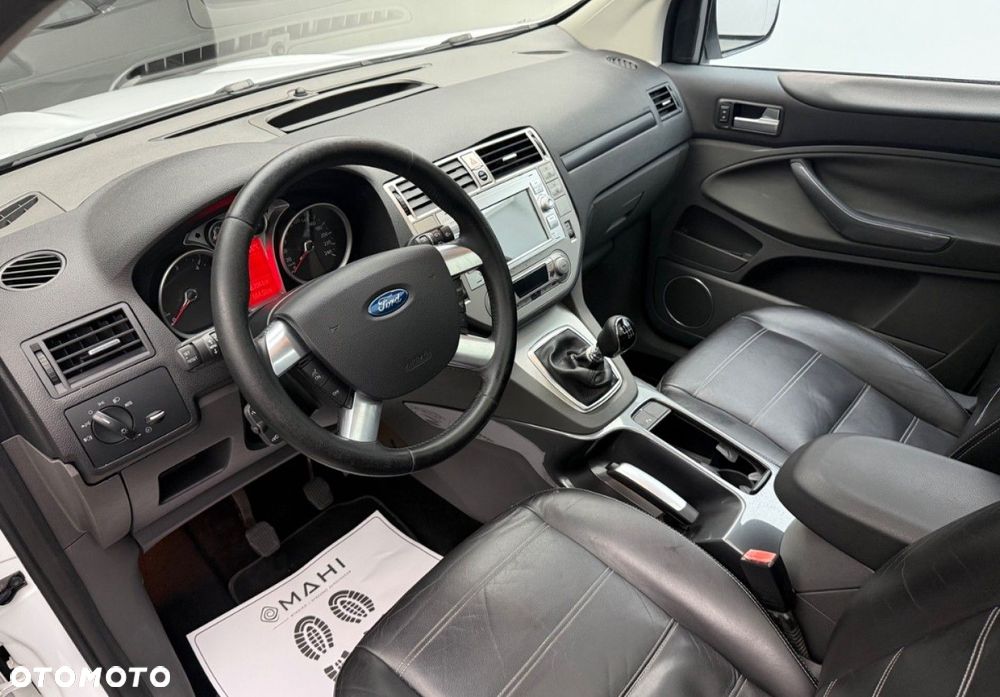 Ford Kuga - 22