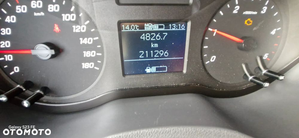 Mercedes-Benz Sprinter - 14