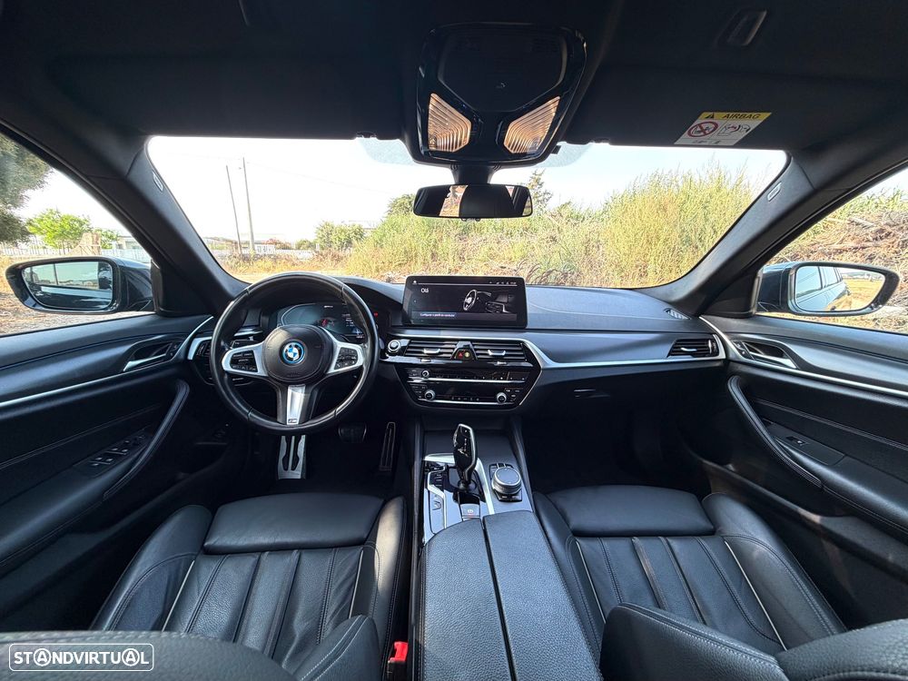 BMW 530 e Pack Desportivo M - 10