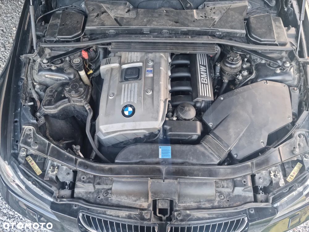 BMW Seria 3 325xi - 10