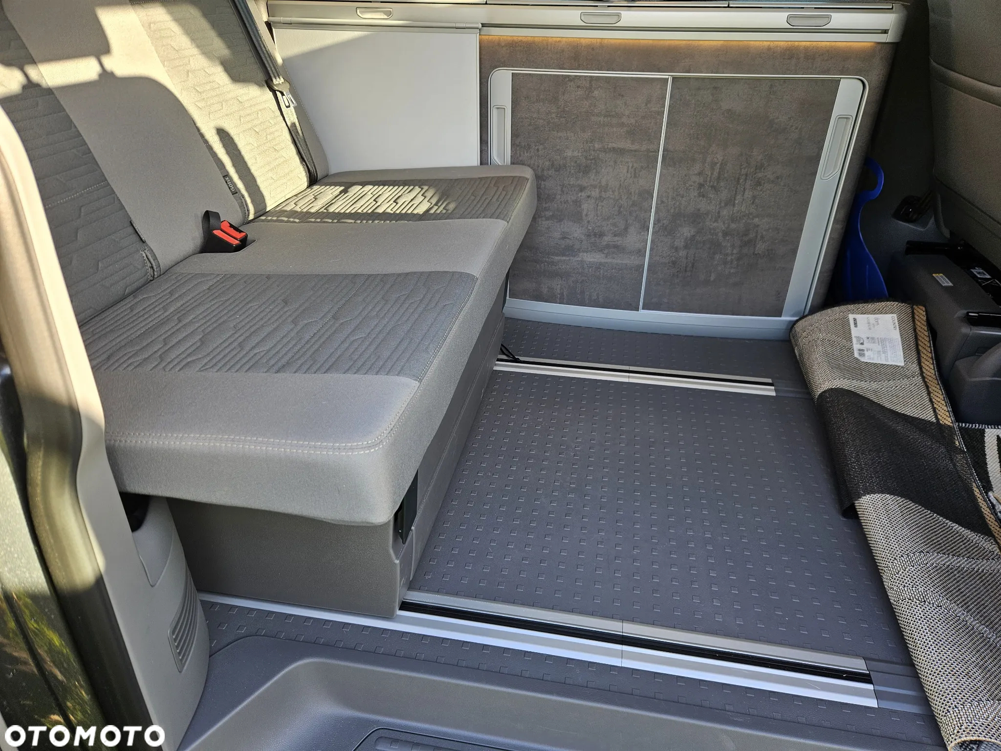 Volkswagen California - 12