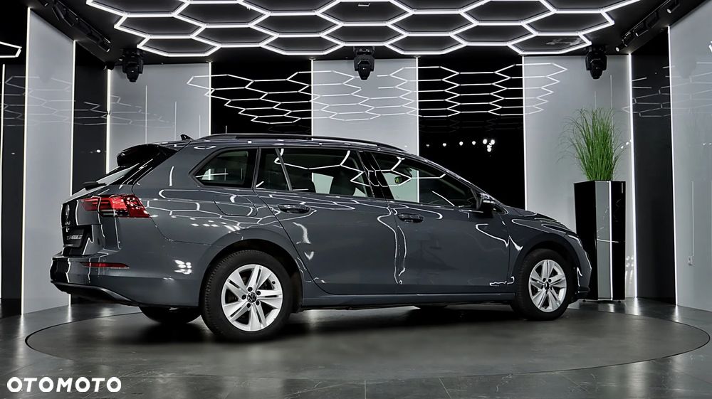 Volkswagen Golf VIII 2.0 TDI Life - 9