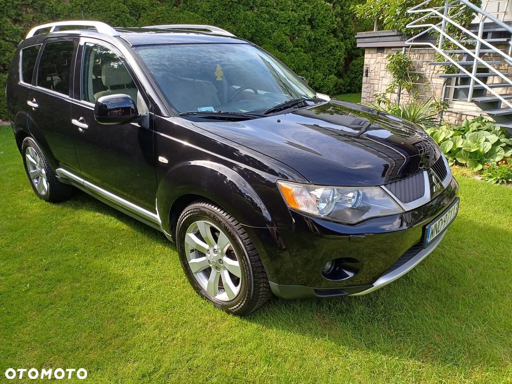 Mitsubishi Outlander 2.0 DID Intense + - 1