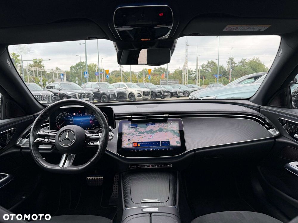 Mercedes-Benz Klasa E 220 d mHEV AMG 9G-Tronic - 13