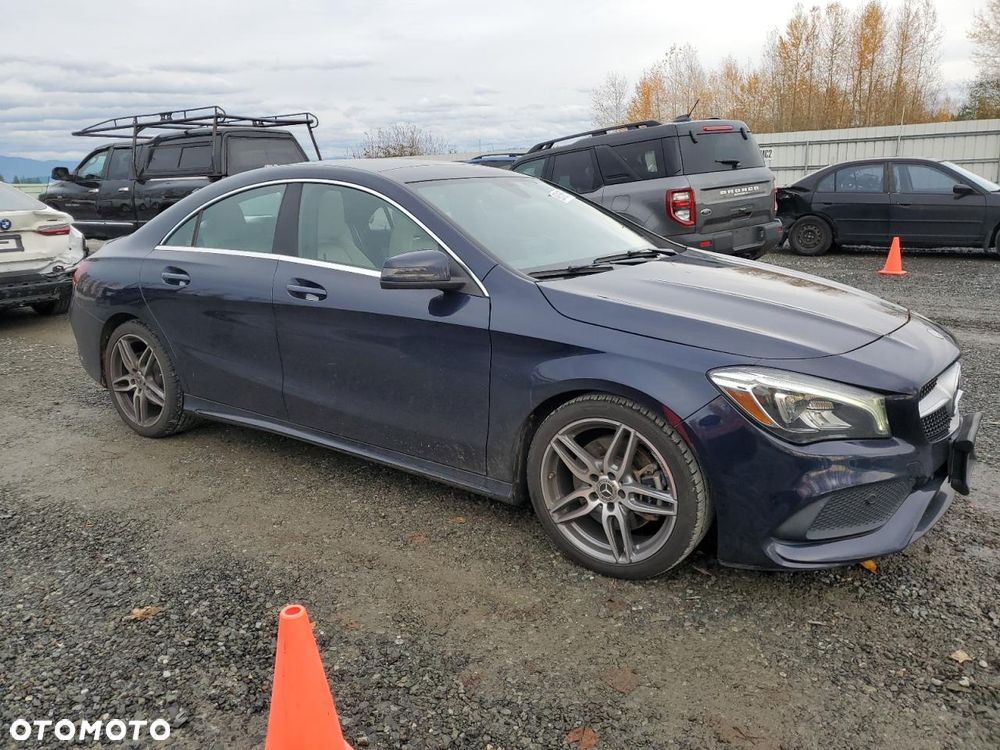 Mercedes-Benz CLA - 5