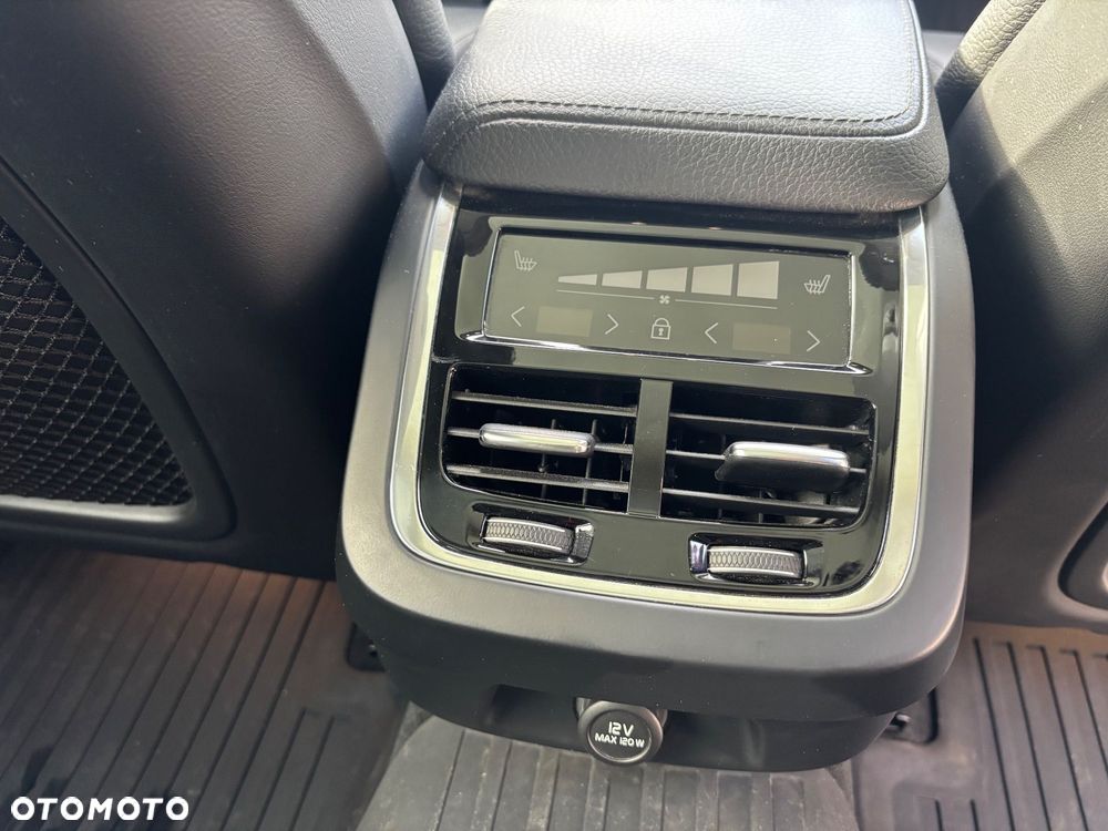 Volvo V60 Cross Country T5 AWD Geartronic - 25