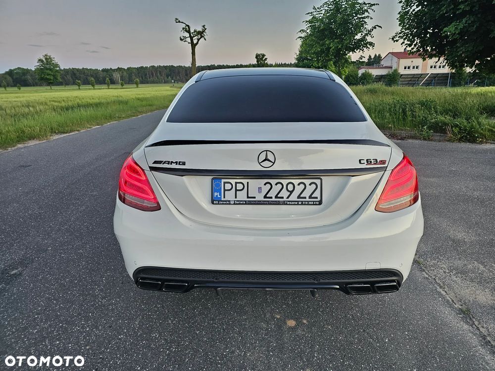Mercedes-Benz Klasa C AMG 63 S AMG Speedshift 7G-MCT - 7