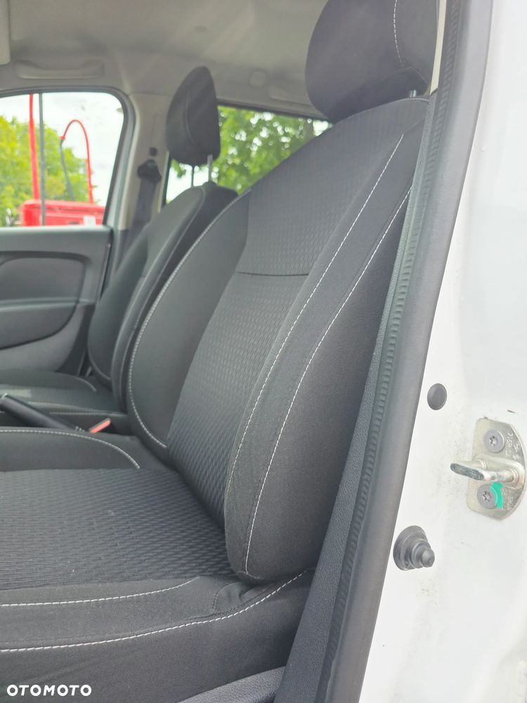 Dacia Logan 0.9 TCe Laureate S&S - 16