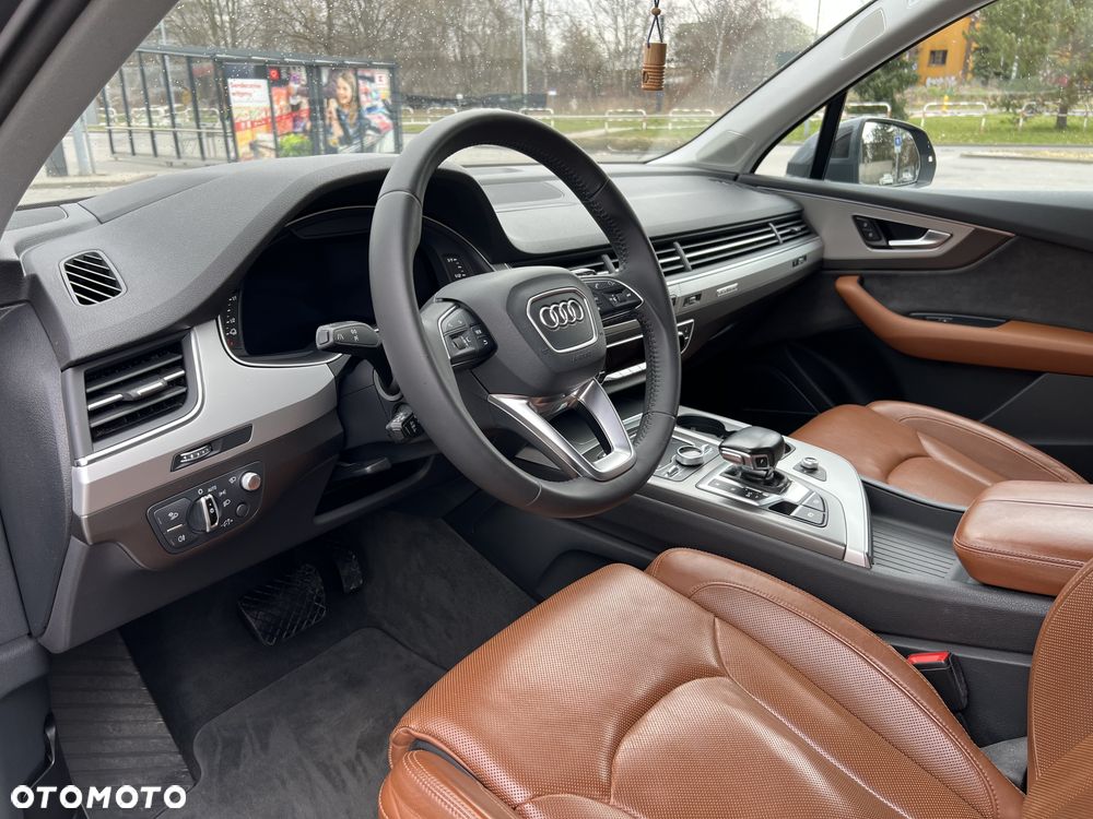Audi Q7 - 12