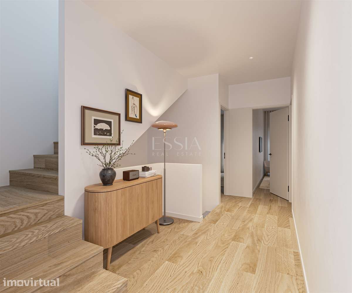 Moradia Triplex T3+1 com Espaço Exterior e Garagem no Marquês, Porto - Grande imagem: 4/22