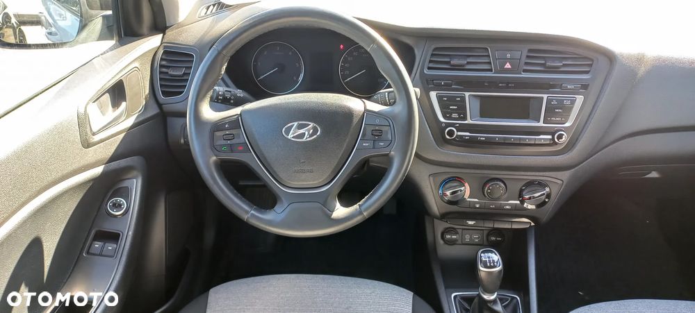 Hyundai i20 1.1 CRDi Comfort - 4