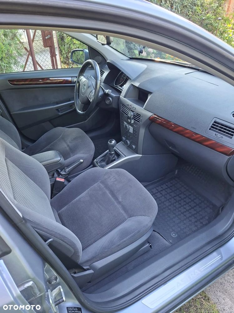 Opel Astra 1.6 Elegance - 19