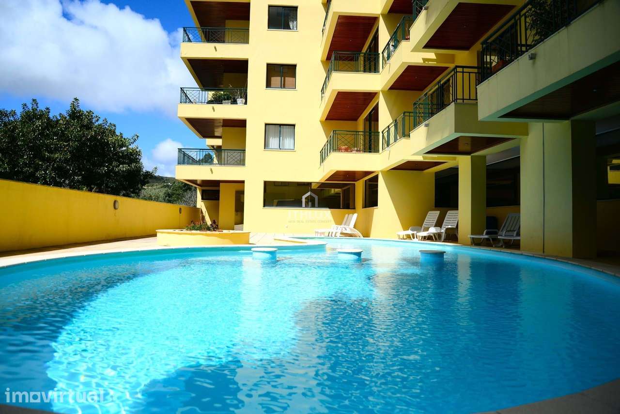 Apartamento T4 em condomínio com piscina e ginásio - Grande imagem: 4/57