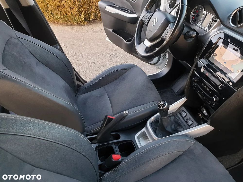 Suzuki Vitara 1.6 Premium 2WD - 26