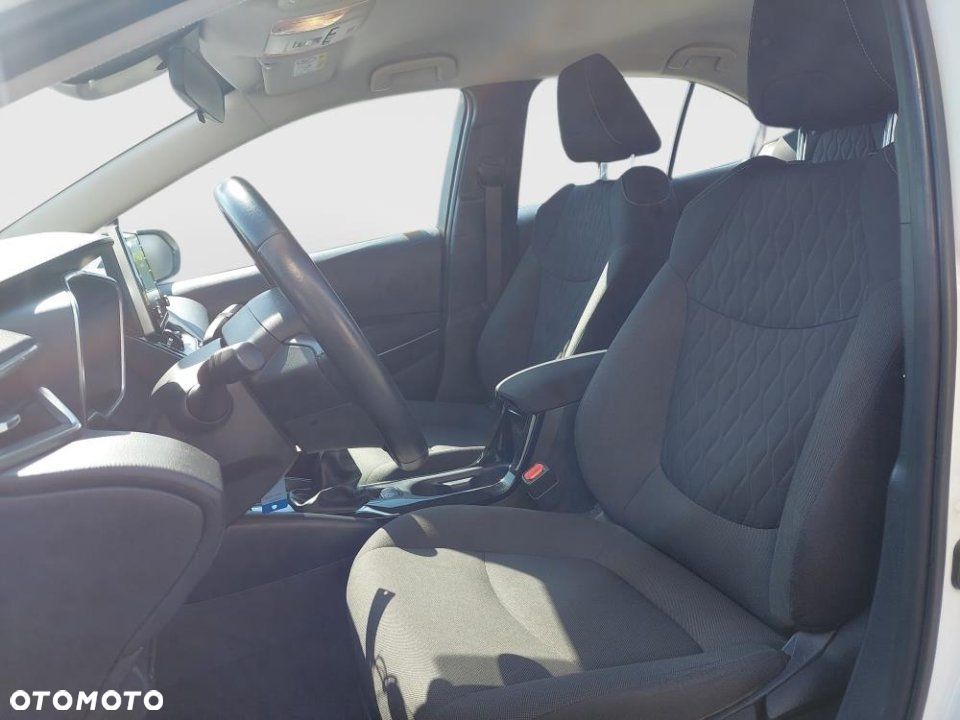 Toyota Corolla - 10