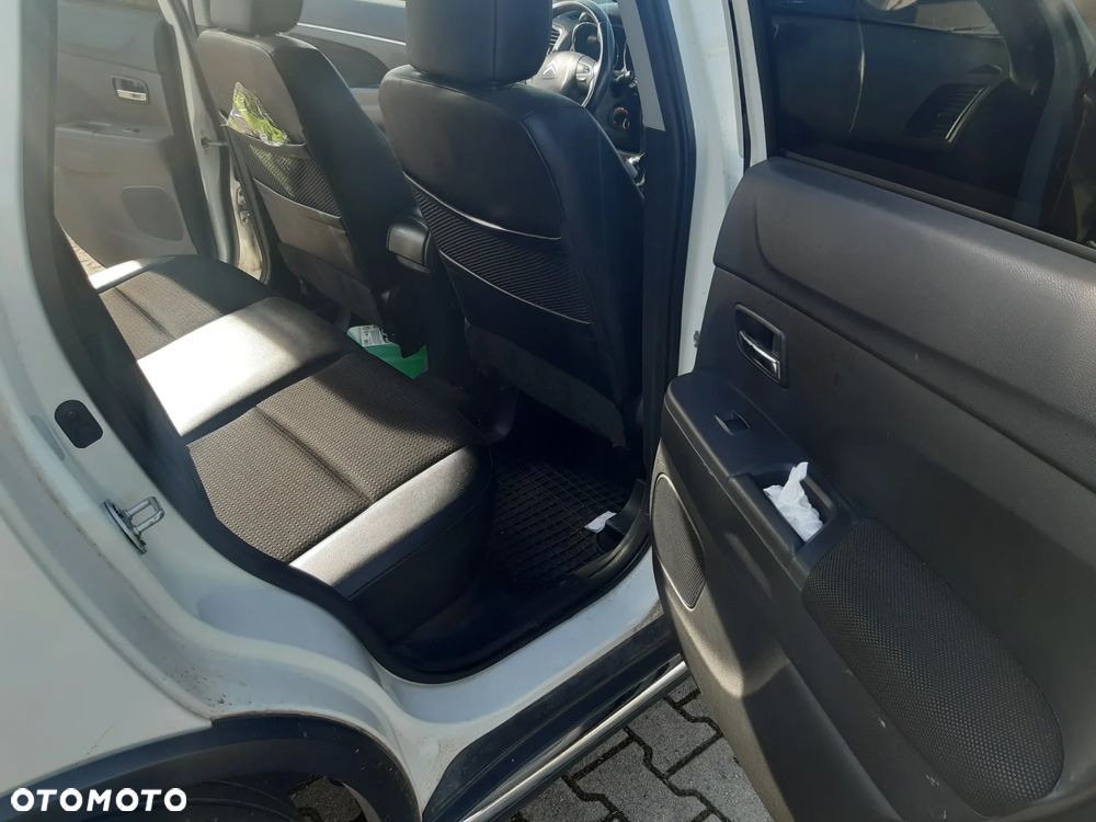 Citroën C4 Aircross - 16