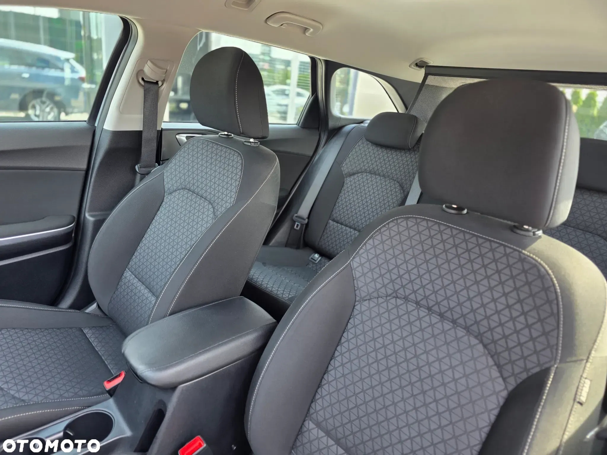 Kia Ceed 1.6 CRDi SCR L - 32