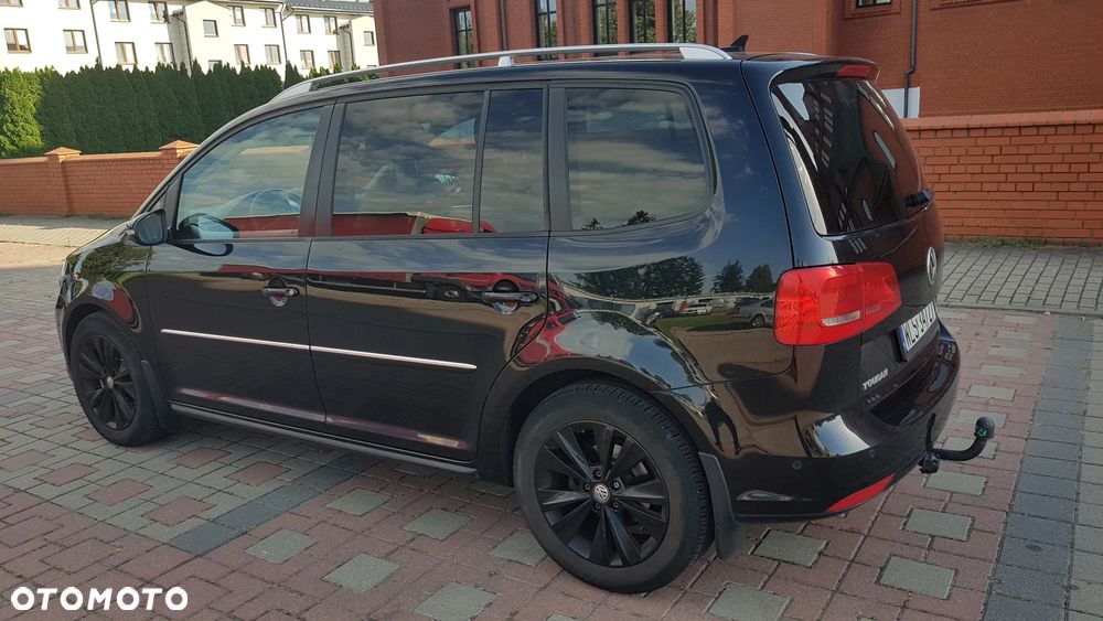 Volkswagen Touran 2.0 TDI DPF Highline DSG - 9
