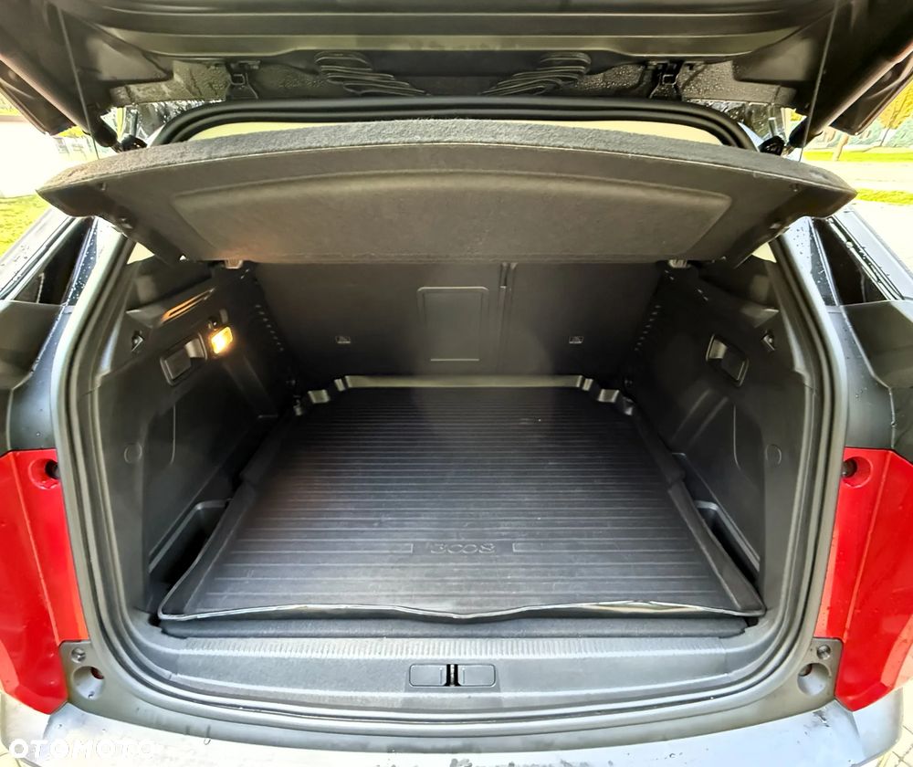 Peugeot 3008 1.5 BlueHDi Allure S&S EAT8 - 24