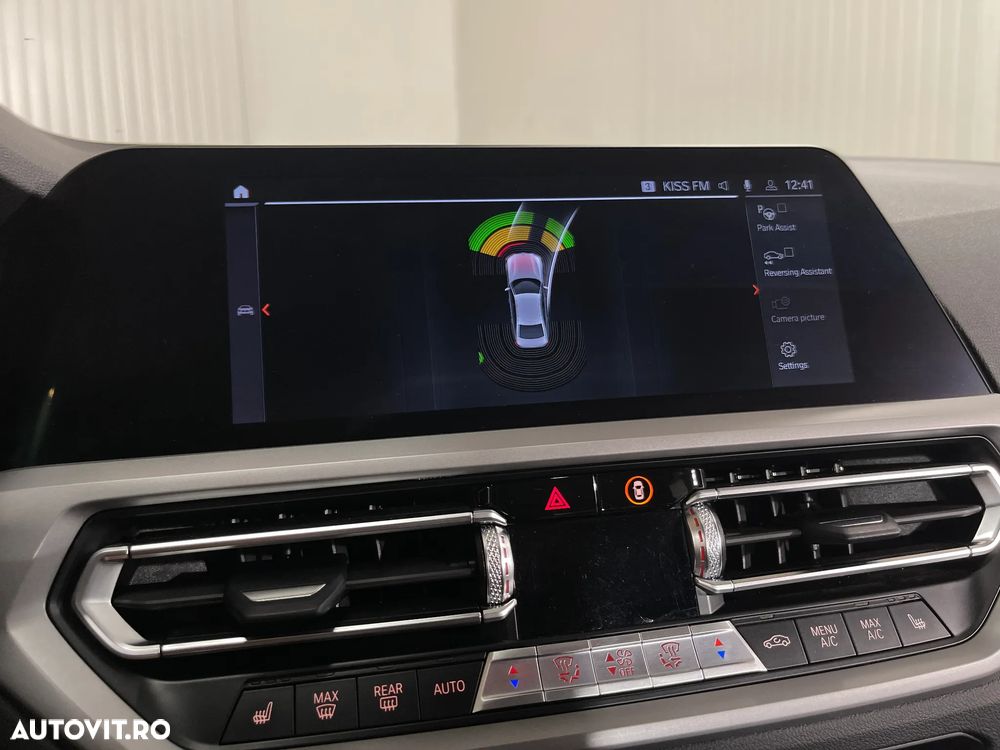 BMW Seria 3 320d xDrive AT MHEV - 15