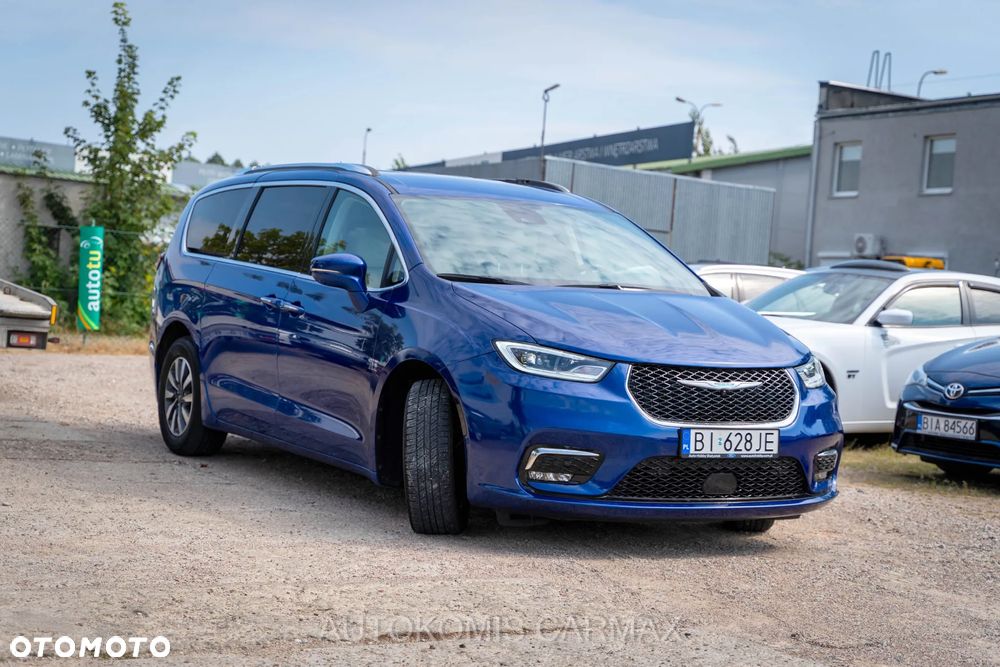 Chrysler Pacifica - 4