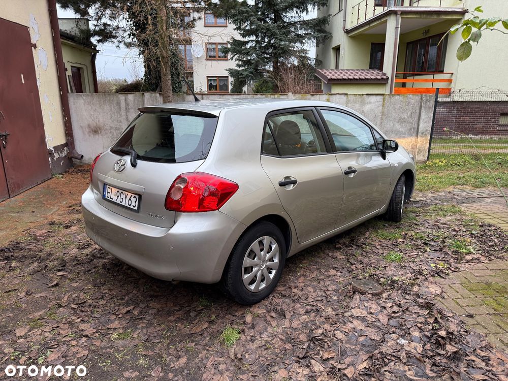 Toyota Auris 1.33 VVT-i Classic - 7