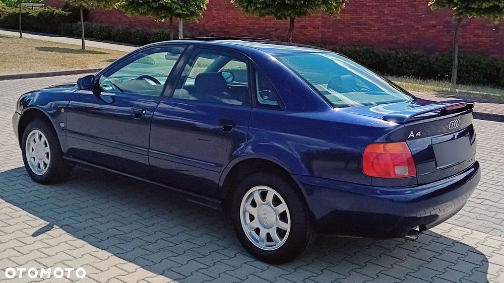 Audi A4 Limousine - 23
