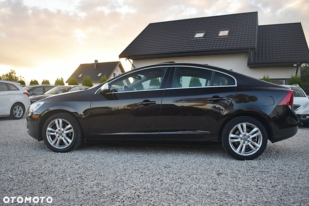 Volvo S60 D3 Summum - 5